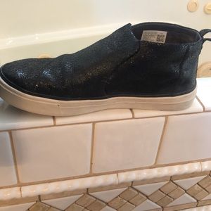 Toms black high tops
